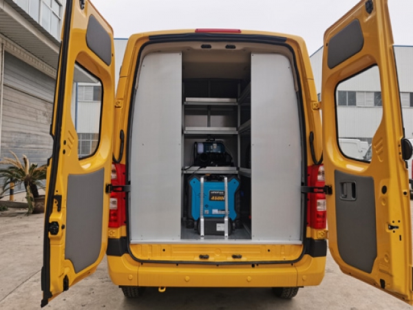 福田越野四驅(qū)圖雅諾救險(xiǎn)車(6-9座)